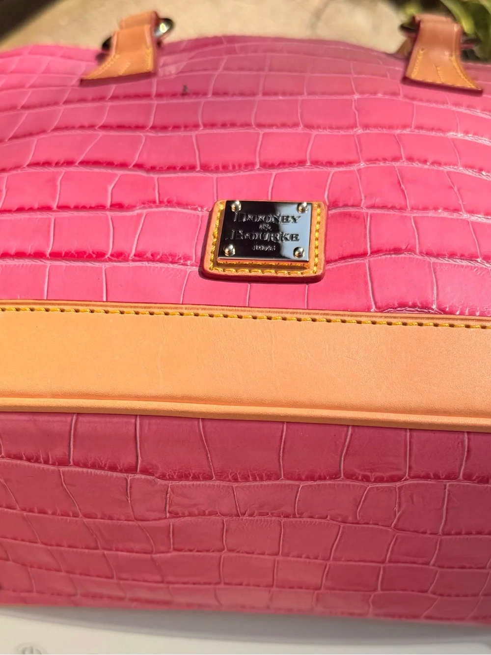 Dooney & Bourke like new